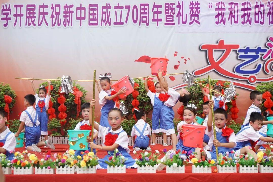 上海标志性文化景观东方明珠塔,单塔成为一个5A级旅游景区!知识星球-专注分享,探索更多知识宝藏